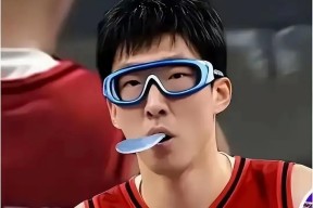 九游体育app-包含广厦男篮训练开放日，冲刺阶段主帅复盘引欢呼，欧超杯在即，团队化学反应显著的词条